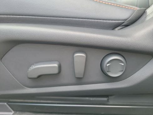 Certified 2025 Subaru Crosstrek 2.5i Limited w/ Popular Package #4A AWD/4WD image 20