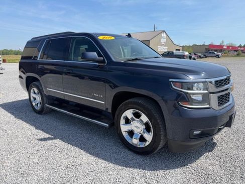 Used 2019 Chevrolet Tahoe LT w/ LT Signature Package image 2