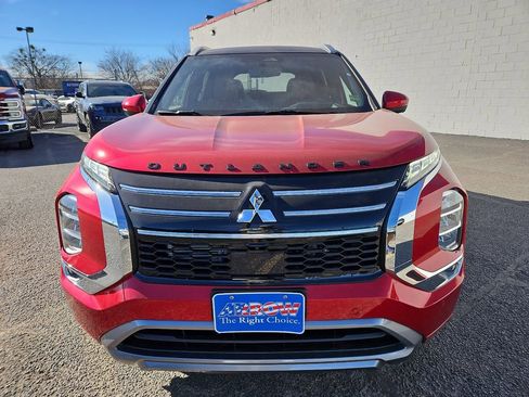 New 2026 Mitsubishi Outlander SEL image 3