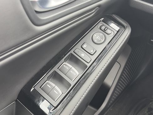 Used 2025 Honda Accord Touring image 25