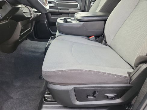 Used 2024 RAM 2500 Big Horn image 10