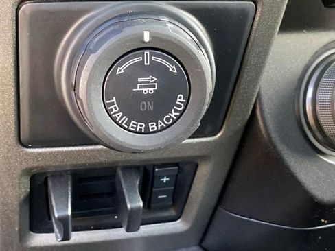 Used 2018 Ford F150 Raptor w/ Equipment Group 802A Luxury image 19