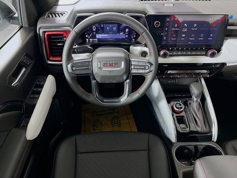Used 2024 GMC Canyon AT4X image 20
