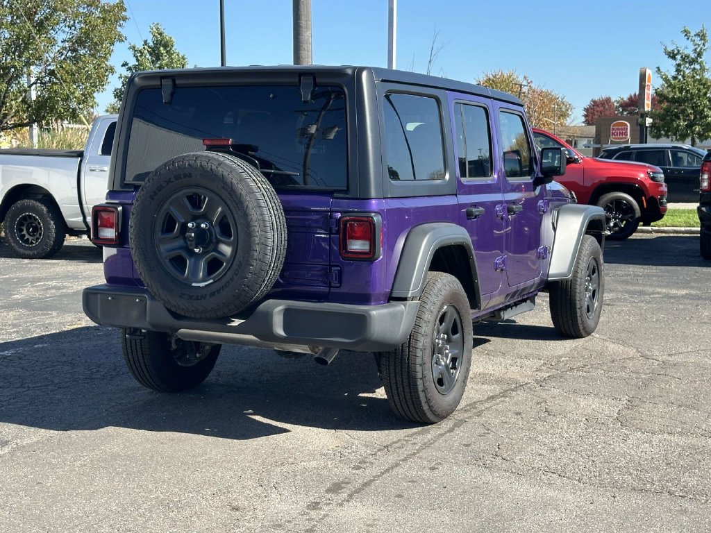 Used 2026 Jeep Wrangler Unlimited Sport AWD/4WD image 4