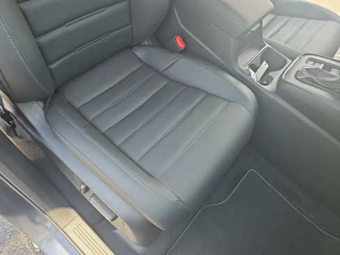 Used 2023 Honda CR-V EX-L image 10