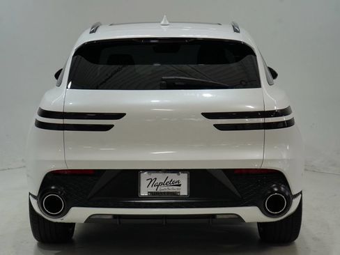 Used 2022 Genesis GV70 2.5T w/ Sport Prestige Package AWD/4WD image 7