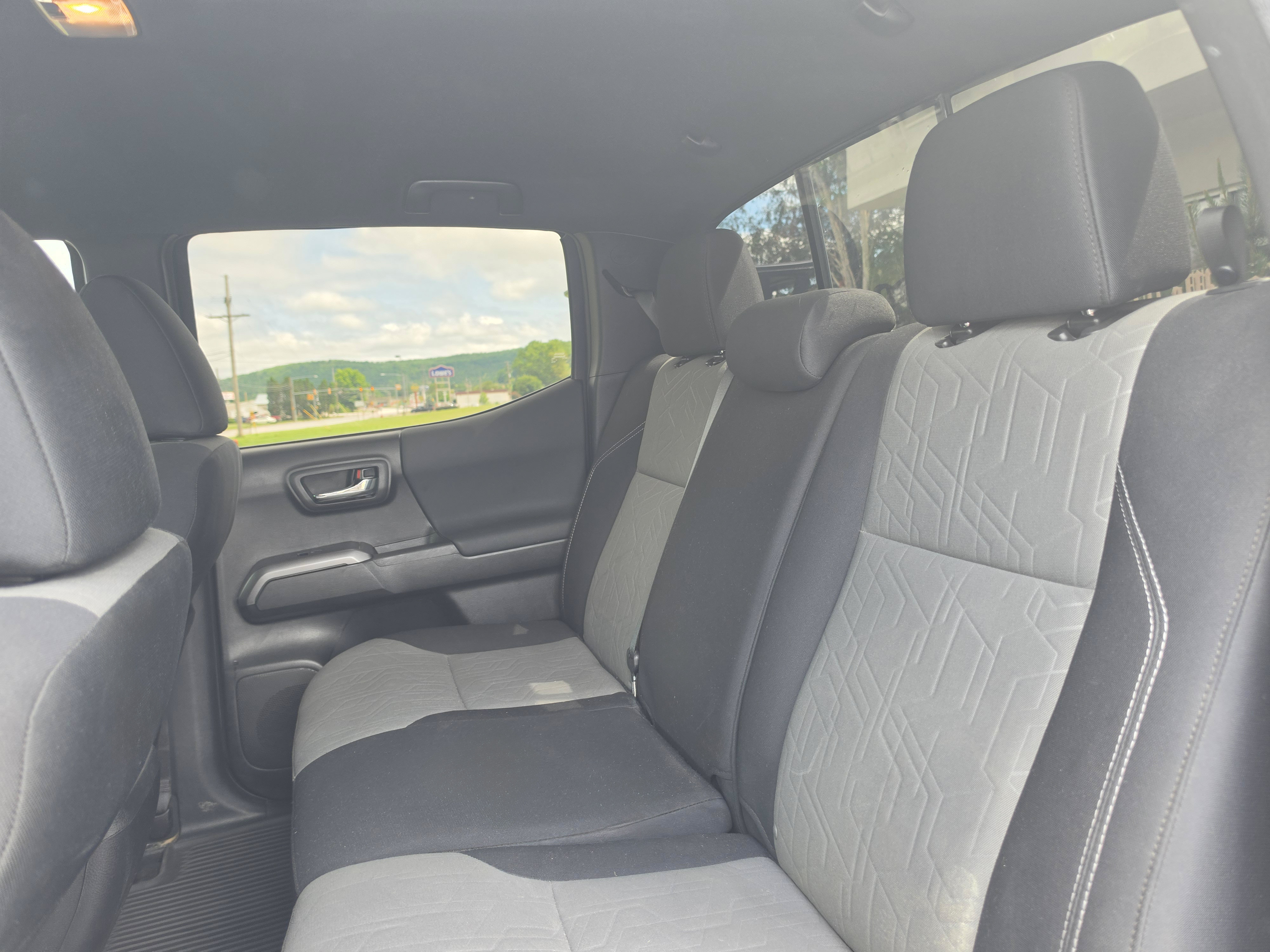 Used 2023 Toyota Tacoma TRD Off-Road AWD/4WD image 12