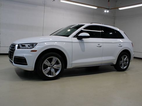 Used 2019 Audi Q5 2.0T Premium Plus w/ Premium Plus Package image 5