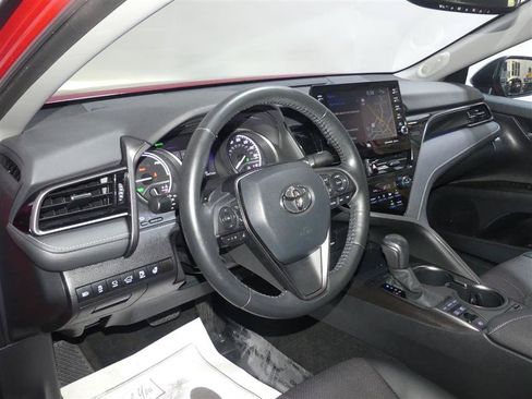 Used 2022 Toyota Camry XSE w/ Navigation Upgrade Package FWD image 23