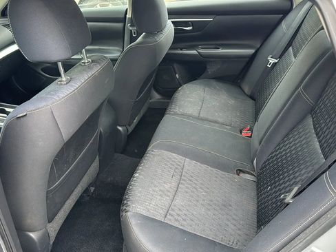 Used 2018 Nissan Altima 2.5 SV image 6