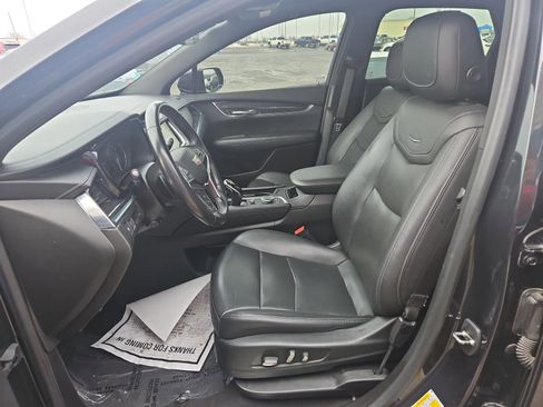 Used 2020 Cadillac XT5 Premium Luxury w/ LPO, Floor Liner Package image 7