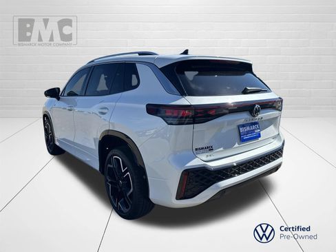 Certified 2025 Volkswagen Tiguan SEL R-Line AWD/4WD image 4
