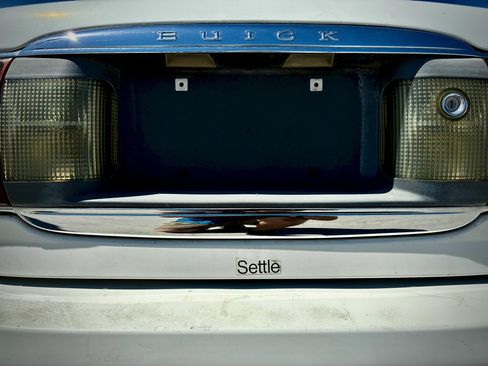 Used 2005 Buick Le Sabre Custom FWD image 25