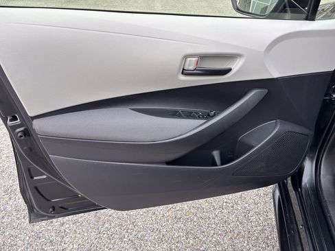 Used 2022 Toyota Corolla LE image 13