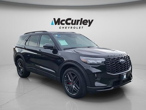 Used 2025 Ford Explorer ST-Line w/ ST-Line Street Pack AWD/4WD image 1