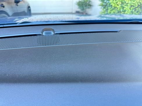 Used 2025 Chevrolet Equinox LT image 18