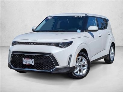 Used 2025 Kia Soul LX w/ LX Technology Package