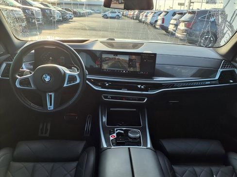 Used 2024 BMW X5 M60i w/ Climate Comfort Package image 3