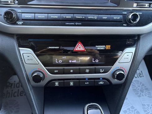 Used 2017 Hyundai Elantra Value Edition image 34