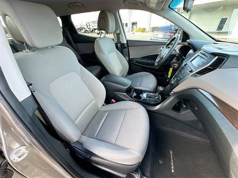 Used 2018 Hyundai Santa Fe Sport image 25
