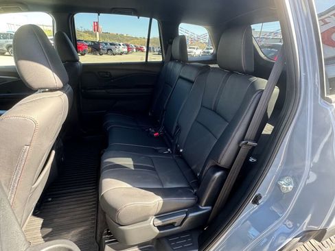 Used 2023 Honda Passport TrailSport image 17