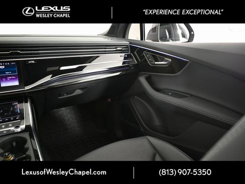 Used 2025 Audi Q7 3.0T Premium Plus image 36