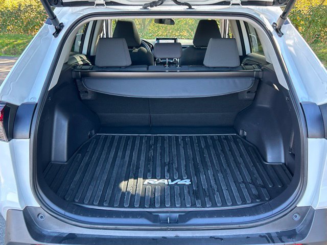 Used 2024 Toyota RAV4 XLE w/ Convenience Package AWD/4WD image 33