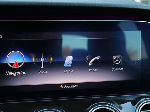 Used 2019 Mercedes-Benz E 450 4MATIC Sedan w/ Premium Package image 25