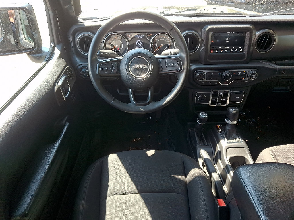 Used 2023 Jeep Gladiator Sport AWD/4WD image 11