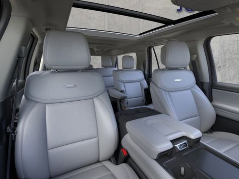 New 2026 Ford Expedition Max Platinum image 10