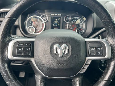 Used 2022 RAM 2500 Big Horn w/ Cold Weather Group AWD/4WD image 19