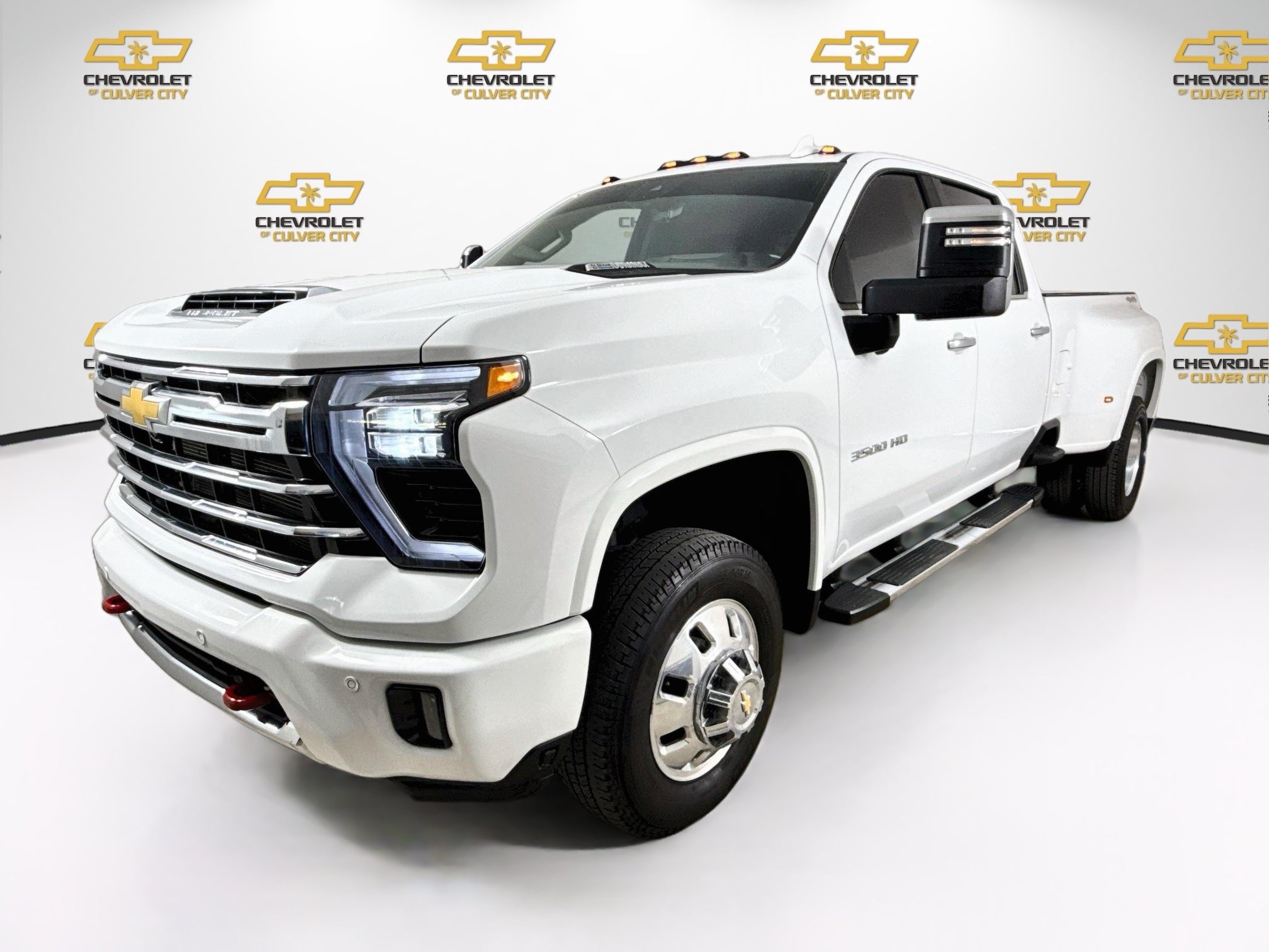 Used 2024 Chevrolet Silverado 3500 LTZ w/ LTZ Plus Package AWD/4WD image 3