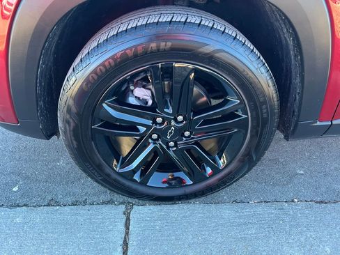 Used 2024 Chevrolet Trax ACTIV w/ Driver Confidence Package image 13