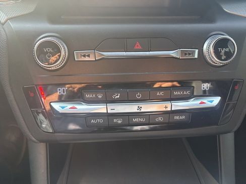 Used 2020 Ford Explorer XLT w/ Equipment Group 202A image 11