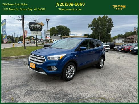 Used 2019 Ford Escape SE w/ Ford Safe & Smart Package AWD/4WD image 1