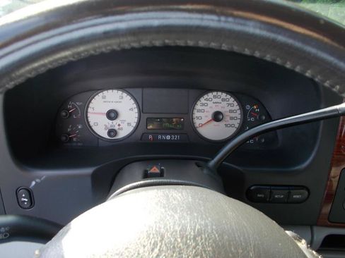 Used 2006 Ford F350 Lariat AWD/4WD image 34