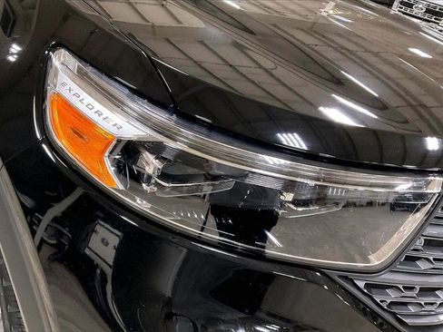 Certified 2022 Ford Explorer XLT w/ Equipment Group 202A image 27