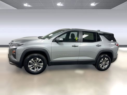 Certified 2025 Chevrolet Equinox LT image 2