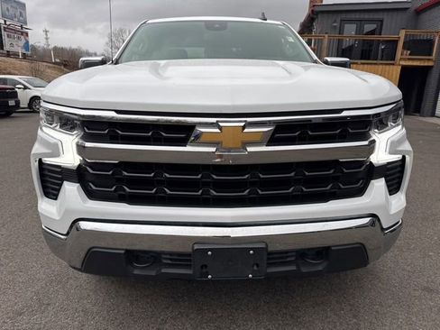 Used 2025 Chevrolet Silverado 1500 LT image 4