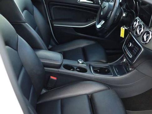 Used 2019 Mercedes-Benz GLA 250 image 53