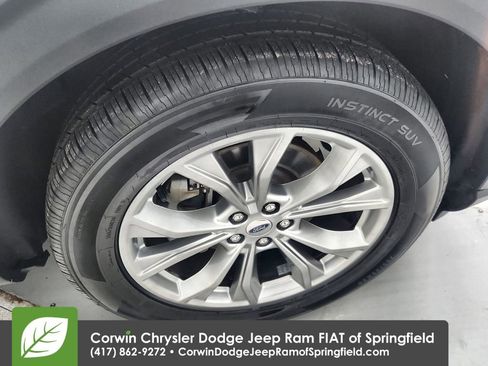 Used 2021 Ford Explorer Limited w/ Equipment Group 301A AWD/4WD image 34