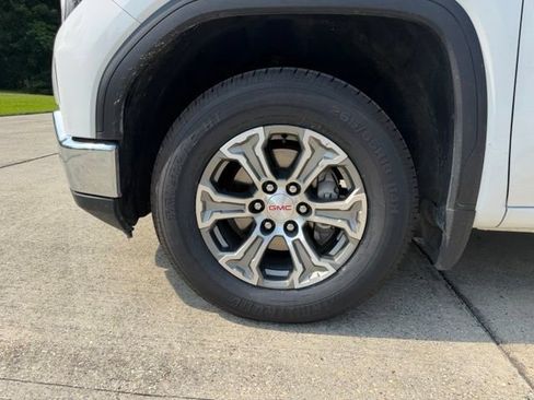 Used 2025 GMC Sierra 1500 SLT RWD image 11