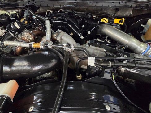 Used 2017 Ford F250 Lariat w/ Chrome Package image 94