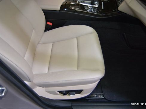 Used 2011 BMW 528i Sedan image 18