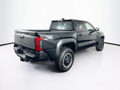 Used 2025 Toyota Tacoma TRD Off-Road image 9