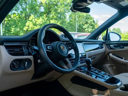 New 2026 Porsche Macan Turbo AWD/4WD image 5