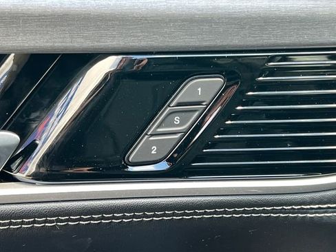 New 2026 Jeep Grand Wagoneer 4WD image 18