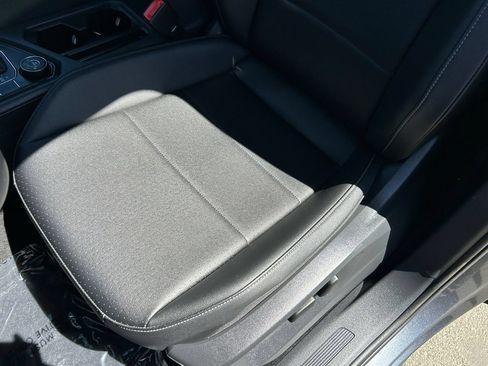 Used 2019 Volkswagen Tiguan SE AWD/4WD image 15