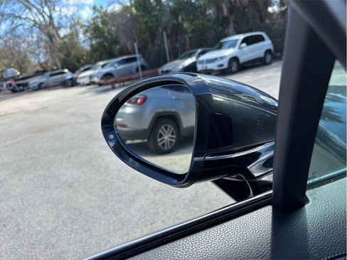 Used 2017 Porsche Panamera 4S image 17