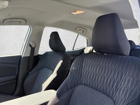 Used 2025 Toyota Camry LE image 10